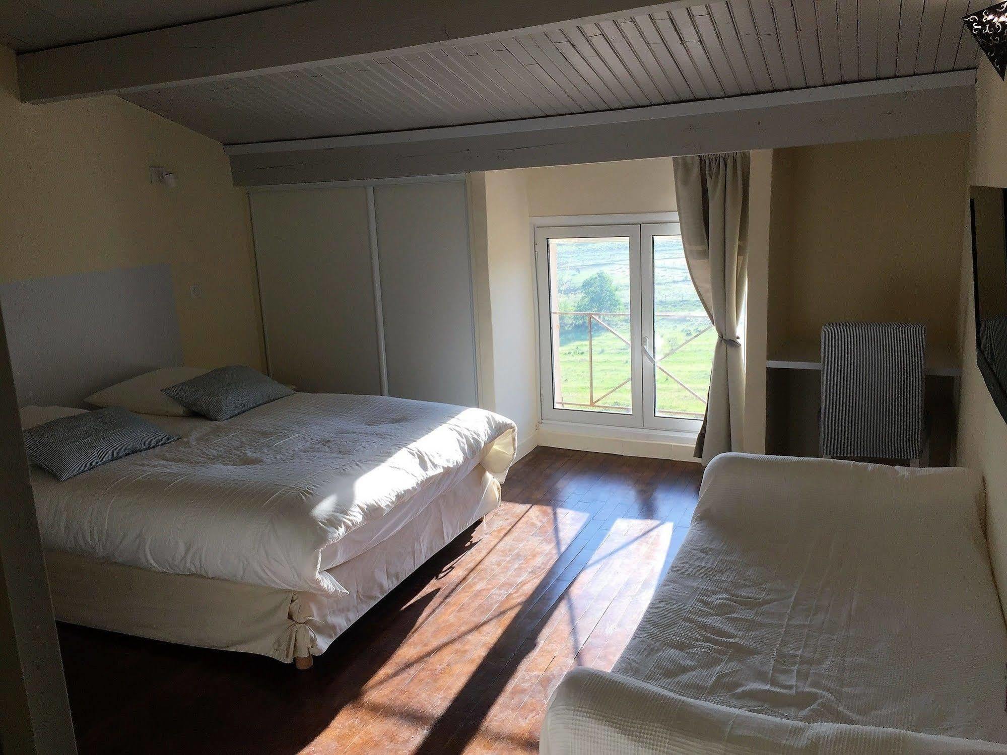 Domaine De La Pomme Hotel เตรส์ ภายนอก รูปภาพ